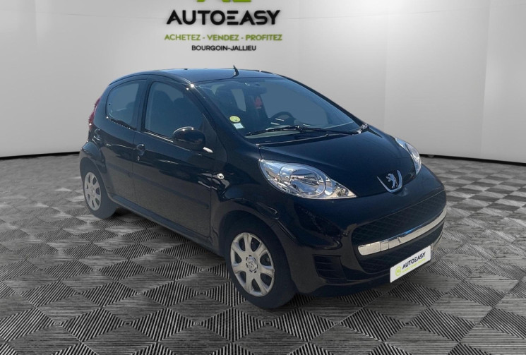Peugeot 107 1.0 / 68 CH / TRENDY / CLIM / BVA 