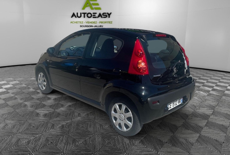 Peugeot 107 1.0 / 68 CH / TRENDY / CLIM / BVA 