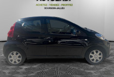 Peugeot 107 1.0 / 68 CH / TRENDY / CLIM / BVA 