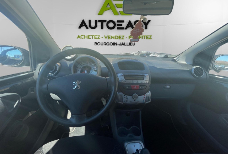 Peugeot 107 1.0 / 68 CH / TRENDY / CLIM / BVA 