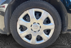 Peugeot 107 1.0 / 68 CH / TRENDY / CLIM / BVA 