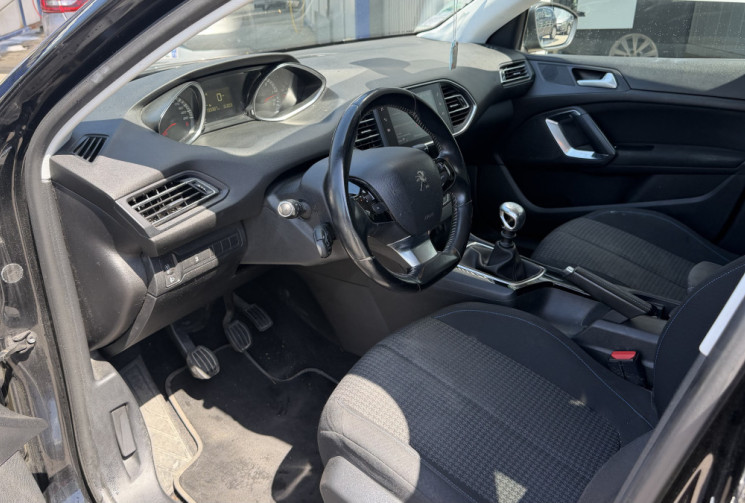 Peugeot 308 phase II 1.5 BlueHDI 16V 130 cv