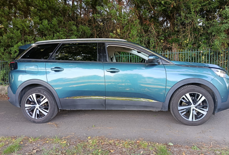 Peugeot 5008 1.2 THP Allure Business 130 / EAT8 / Courroie de distribution neuve / 7 Places