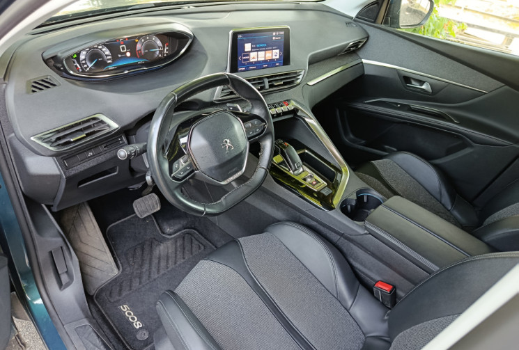 Peugeot 5008 1.2 THP Allure Business 130 / EAT8 / Courroie de distribution neuve / 7 Places