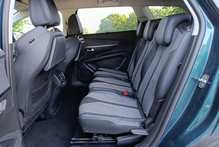 Peugeot 5008 1.2 THP Allure Business 130 / EAT8 / Courroie de distribution neuve / 7 Places