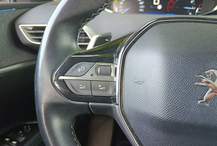 Peugeot 5008 1.2 THP Allure Business 130 / EAT8 / Courroie de distribution neuve / 7 Places