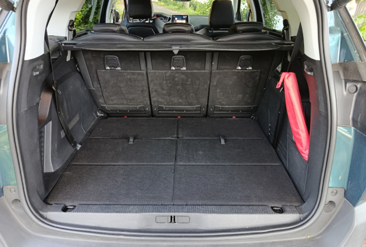 Peugeot 5008 1.2 THP Allure Business 130 / EAT8 / Courroie de distribution neuve / 7 Places