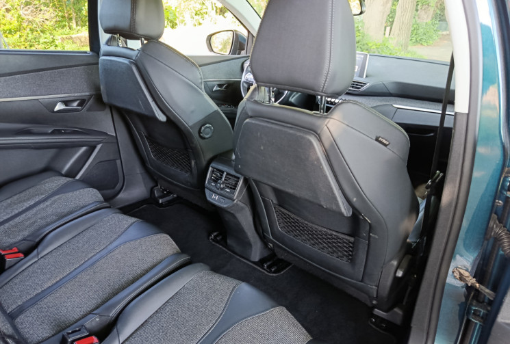 Peugeot 5008 1.2 THP Allure Business 130 / EAT8 / Courroie de distribution neuve / 7 Places