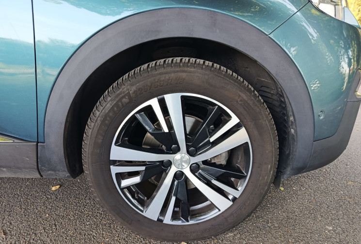 Peugeot 5008 1.2 THP Allure Business 130 / EAT8 / Courroie de distribution neuve / 7 Places