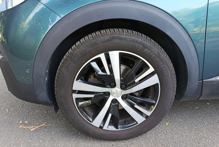 Peugeot 5008 1.2 THP Allure Business 130 / EAT8 / Courroie de distribution neuve / 7 Places