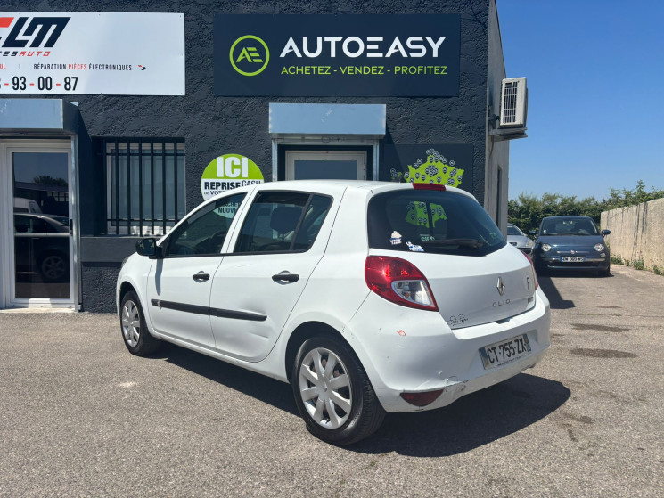 Renault Clio 1.5 dCi 75ch Tomtom / Gps / Bluetooh / Révisée / Garantie