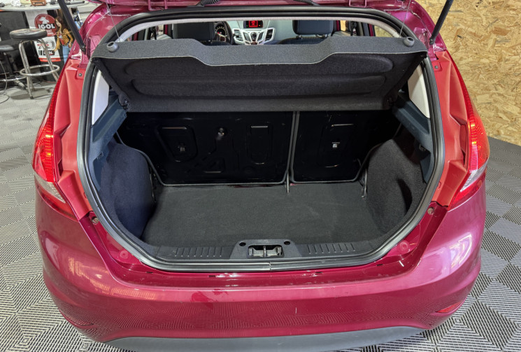 Ford Fiesta VI GARANTIE 1 AN 1.4 i 16V 96 cv TITANIUM