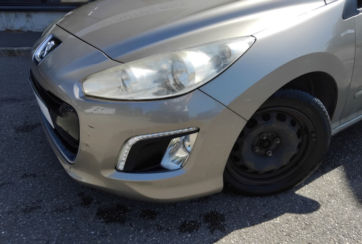Peugeot 308  1.6 e-HDi 8V FAP S&S 112 cv - Suivi Complet