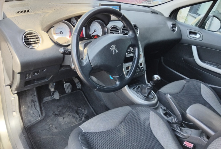Peugeot 308  1.6 e-HDi 8V FAP S&S 112 cv - Suivi Complet