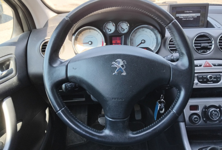 Peugeot 308  1.6 e-HDi 8V FAP S&S 112 cv - Suivi Complet