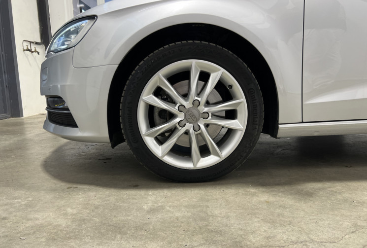 Audi A3 SPORTBACK AMBITION LUXE SUREQUIPEE 1.8 TFSI 180 ch S TRONIC 7