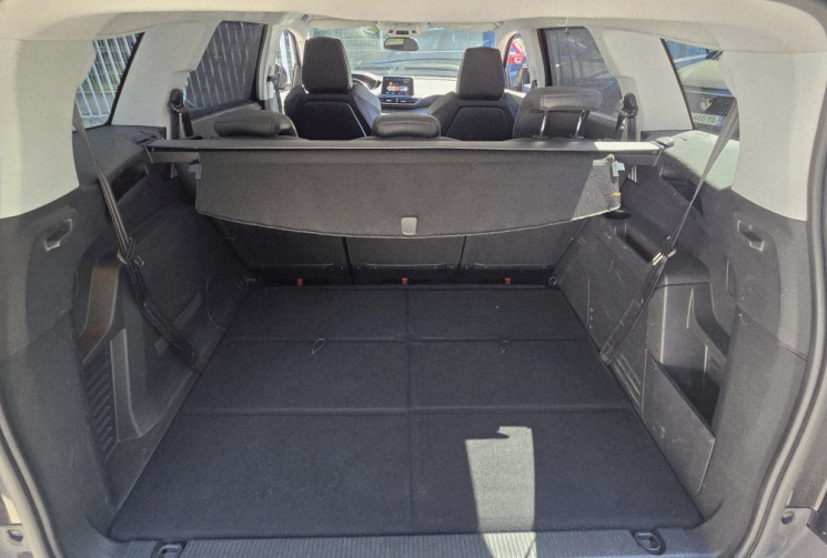 Peugeot 5008 HDI 130CV EAT 8 ALLURE 7 PLACES / ENTRETIEN A JOUR