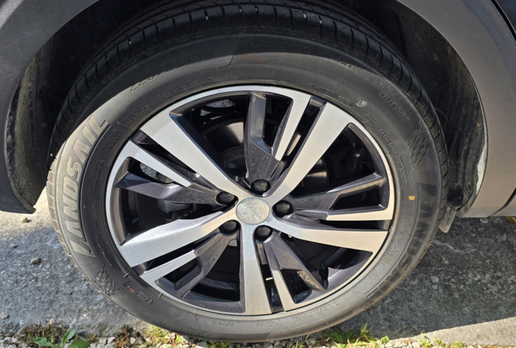 Peugeot 5008 HDI 130CV EAT 8 ALLURE 7 PLACES / ENTRETIEN A JOUR