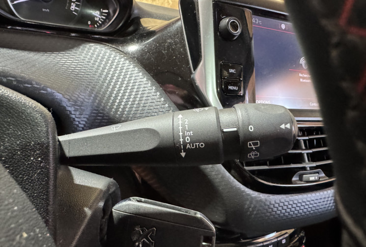 Peugeot 208 GT LINE GARANTIE 1 AN 1.2 THP EAT6 110 cv