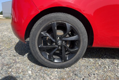 Opel Corsa E 1.4i 90ch GPS / CLIMATISATION / CARPLAY / CAMERA / RADAR AV AR