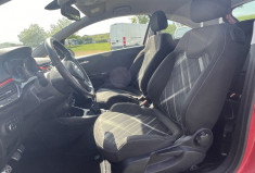 Opel Corsa E 1.4i 90ch GPS / CLIMATISATION / CARPLAY / CAMERA / RADAR AV AR