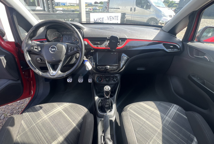 Opel Corsa E 1.4i 90ch GPS / CLIMATISATION / CARPLAY / CAMERA / RADAR AV AR
