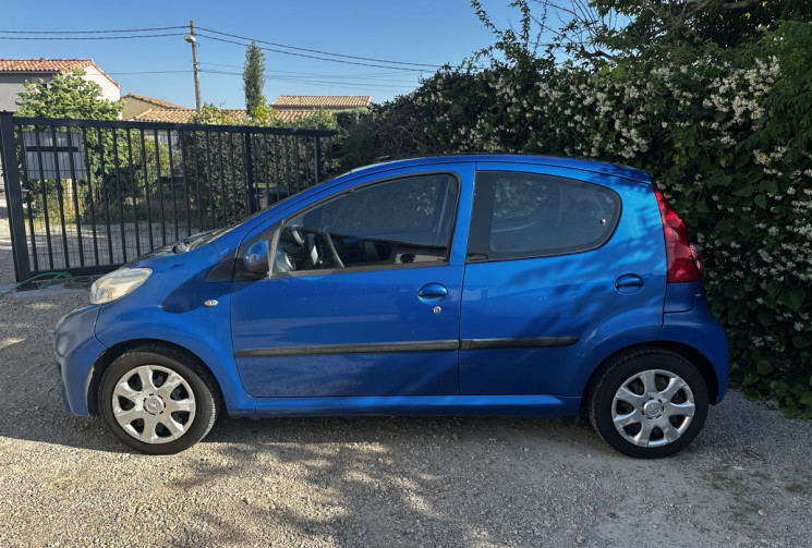 Peugeot 107  1.0 12v 68cv Pack Limited 5p / CLIMATISATION / 5 PORTES