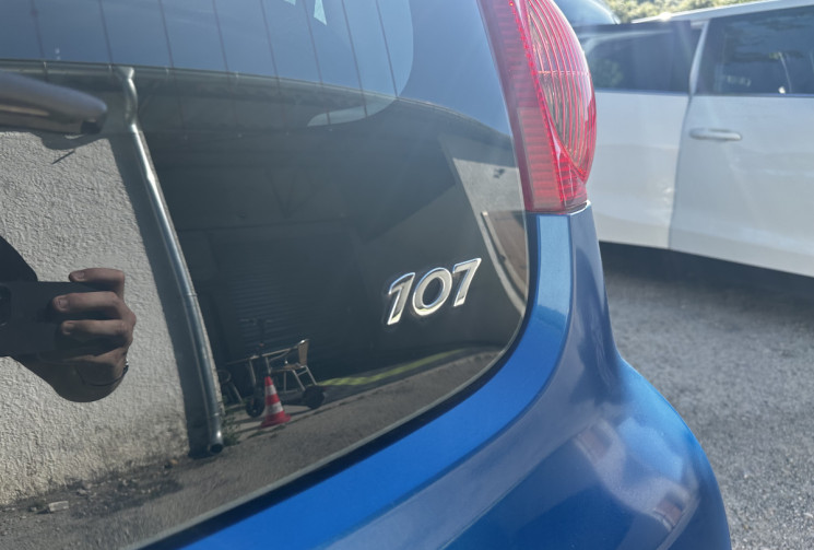 Peugeot 107  1.0 12v 68cv Pack Limited 5p / CLIMATISATION / 5 PORTES