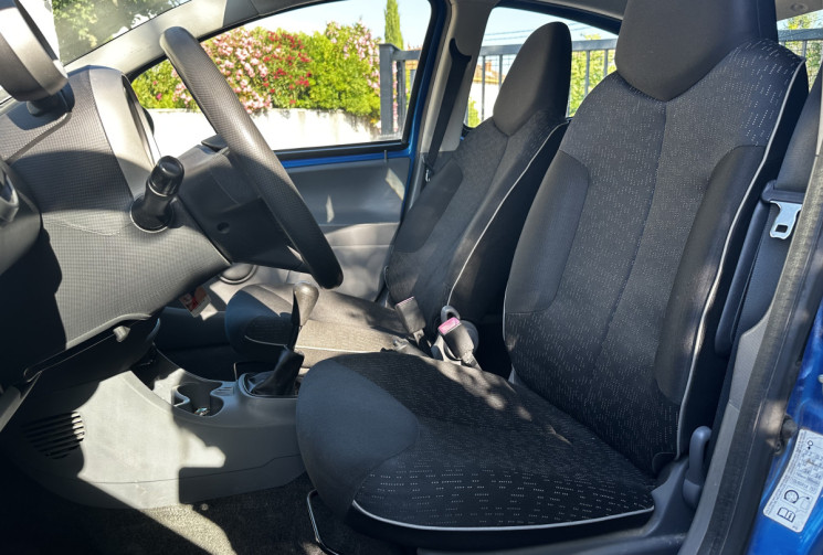 Peugeot 107  1.0 12v 68cv Pack Limited 5p / CLIMATISATION / 5 PORTES
