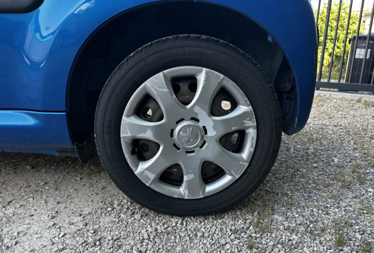 Peugeot 107  1.0 12v 68cv Pack Limited 5p / CLIMATISATION / 5 PORTES