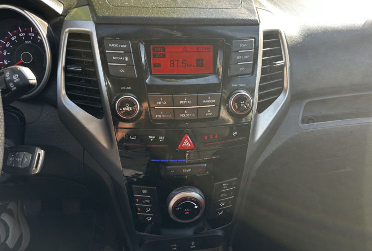 Ssangyong TIVOLI 160 e-XDI 115ch 2WD Luxury / Moteur à Chaîne / Kit Embrayage Neuf
