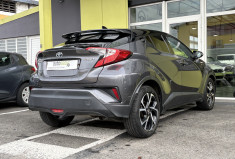 Toyota C-HR 122h Hybride Dynamic 2WD E-CVT // Boite automatique 