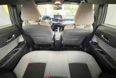 Toyota C-HR 122h Hybride Dynamic 2WD E-CVT // Boite automatique 
