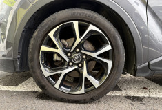 Toyota C-HR 122h Hybride Dynamic 2WD E-CVT // Boite automatique 