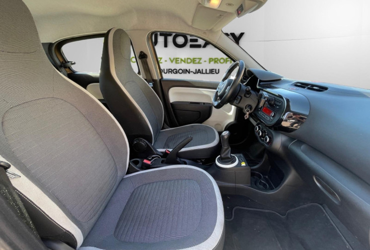 Renault Twingo III / 1.0 SCE / 70 CH / ZEN
