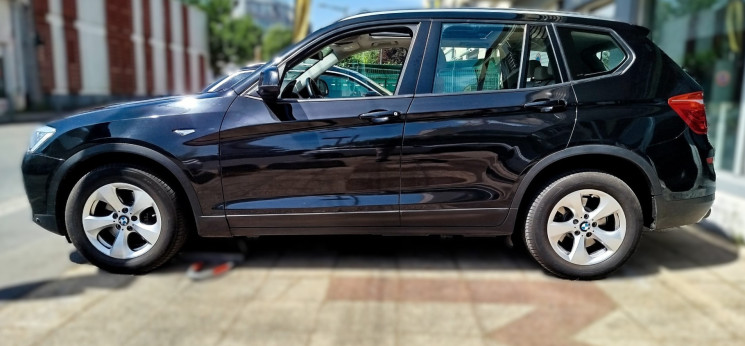 BMW X3 18d sDrive 2.0 d // LOUNGE PLUS // 150 cv