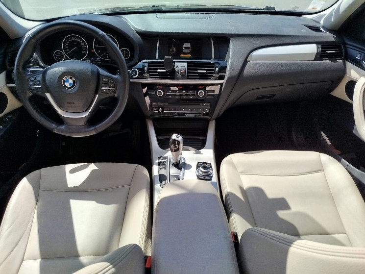 BMW X3 18d sDrive 2.0 d // LOUNGE PLUS // 150 cv
