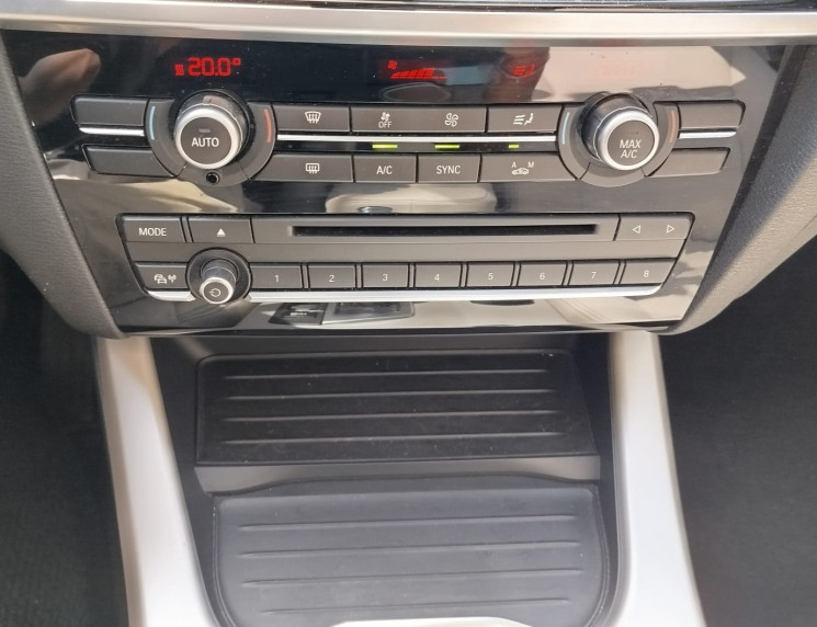 BMW X3 18d sDrive 2.0 d // LOUNGE PLUS // 150 cv