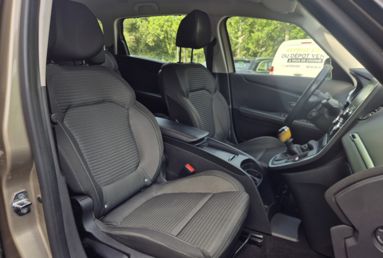 Renault GRAND SCENIC 1.6 Dci 130 Zen 7 places