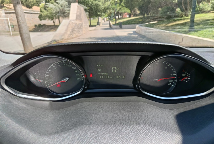 Peugeot 308 1.6 HDI 120ch Allure - Suivi Peugeot  - Radars - Camera