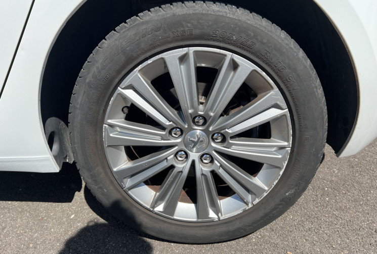 Peugeot 308 II (T9) 1.6 BlueHDi EAT6 S&S 120 cv Boîte auto
