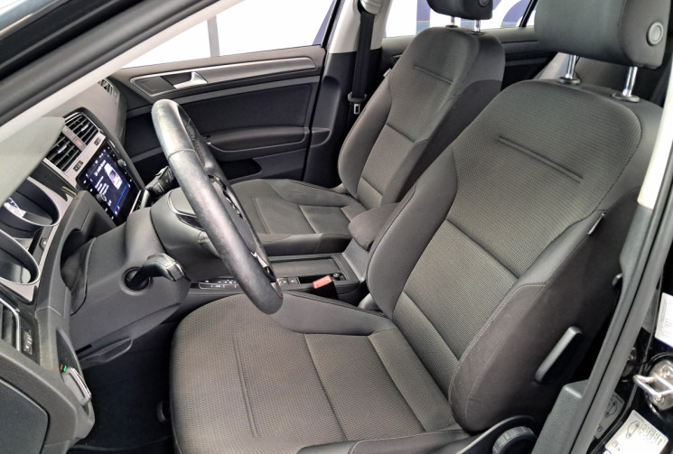 Volkswagen Golf 1.0 TSI 115 Confortline DSG7- 