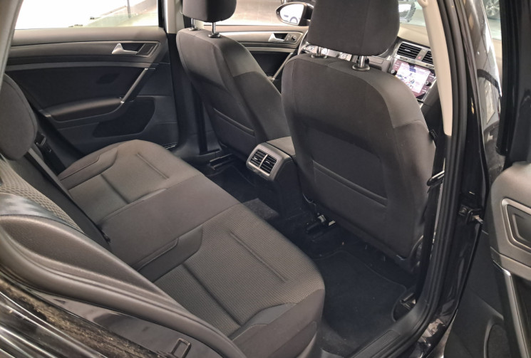 Volkswagen Golf 1.0 TSI 115 Confortline DSG7- 