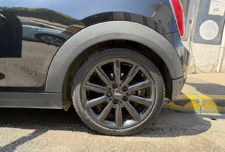 Mini Mini (F56) Cooper D pack chili 1.5 d 116 cv Boîte auto / Origine France 3em main / toit pan /