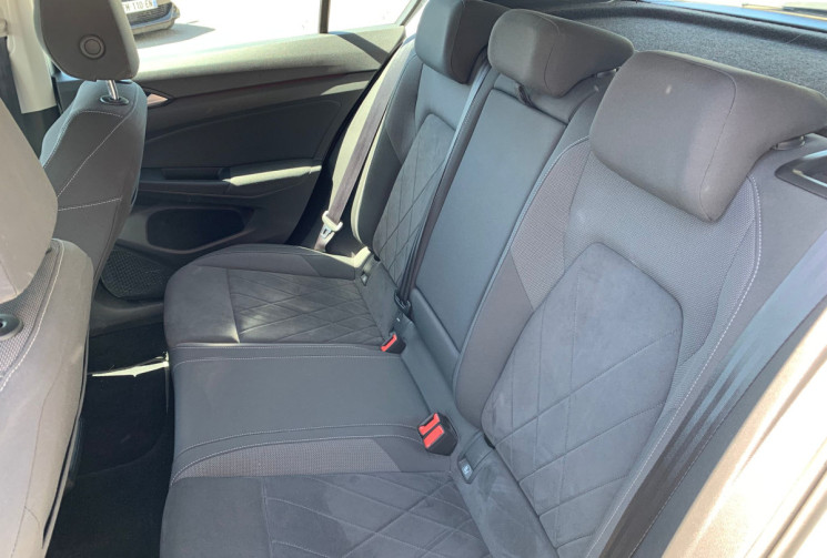 Volkswagen Golf VIII 2.0 TDI 150 STYLE 1ST DSG7