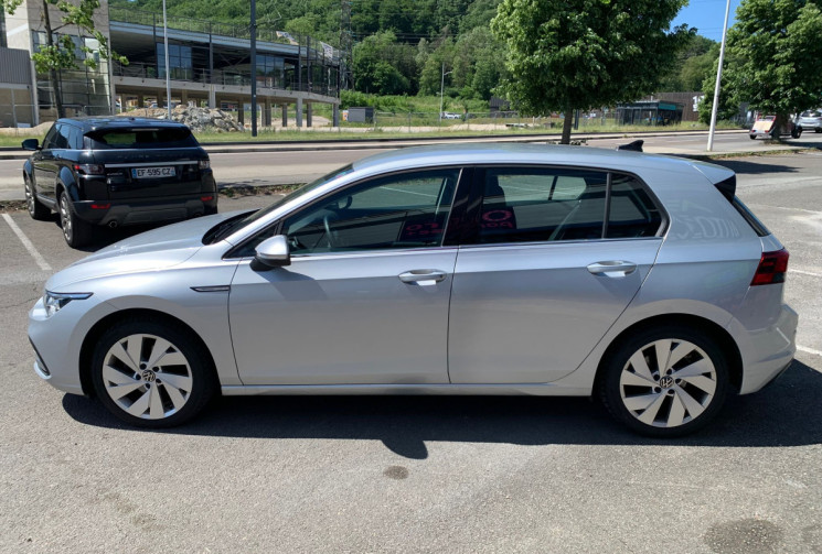 Volkswagen Golf VIII 2.0 TDI 150 STYLE 1ST DSG7