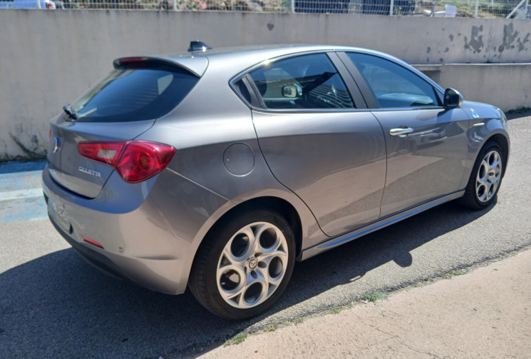 Alfa Romeo GIULIETTA  II 1.4 T MultiAir DISTINCTIVE 170 ISTRIBUTION OK