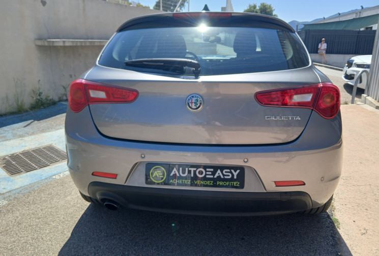 Alfa Romeo GIULIETTA  II 1.4 T MultiAir DISTINCTIVE 170 ISTRIBUTION OK
