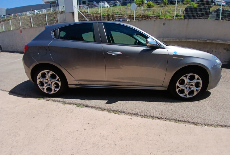 Alfa Romeo GIULIETTA  II 1.4 T MultiAir DISTINCTIVE 170 ISTRIBUTION OK