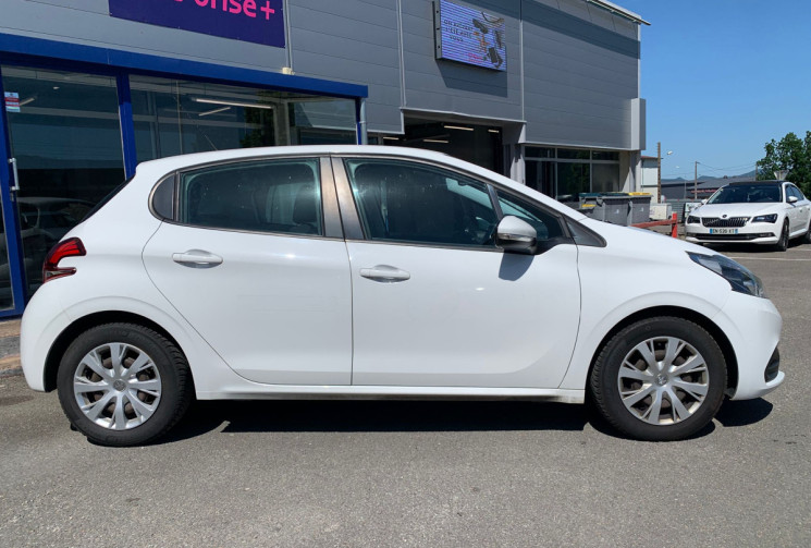 Peugeot 208 1.6 Blue HDI 75 Active